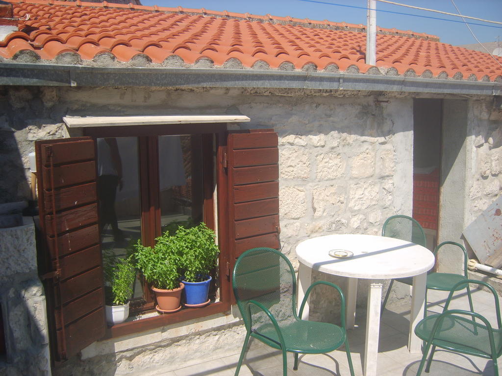 Rooms Roso Trogir Bagian luar foto