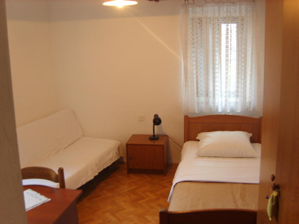 Rooms Roso Trogir Bagian luar foto