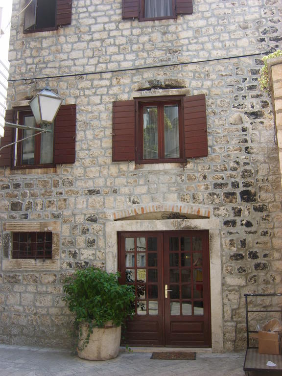 Rooms Roso Trogir Bagian luar foto